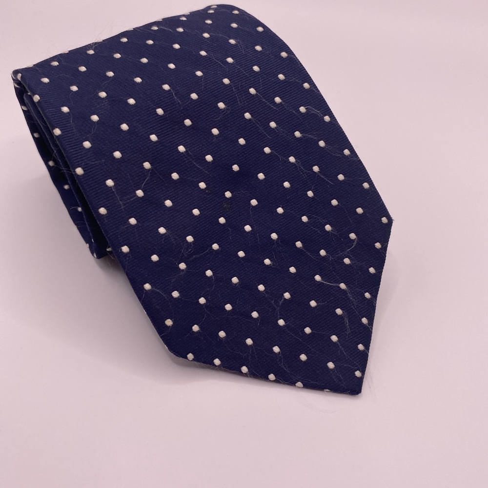 Brooks Brothers Classic Navy Silk Tie with White Dots